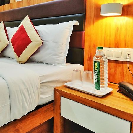Gateway Suites Mumbai Bagian luar foto