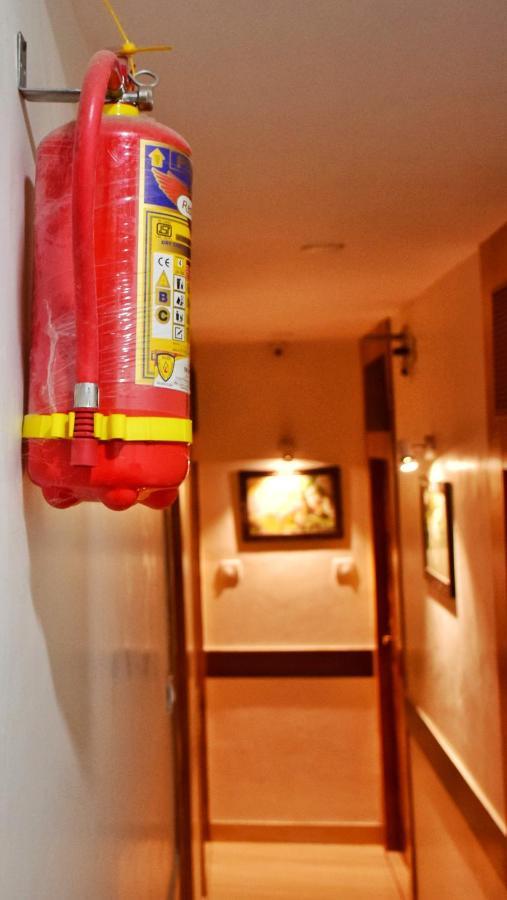Gateway Suites Mumbai Bagian luar foto
