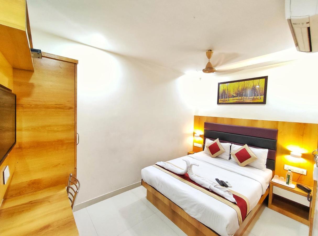 Gateway Suites Mumbai Bagian luar foto