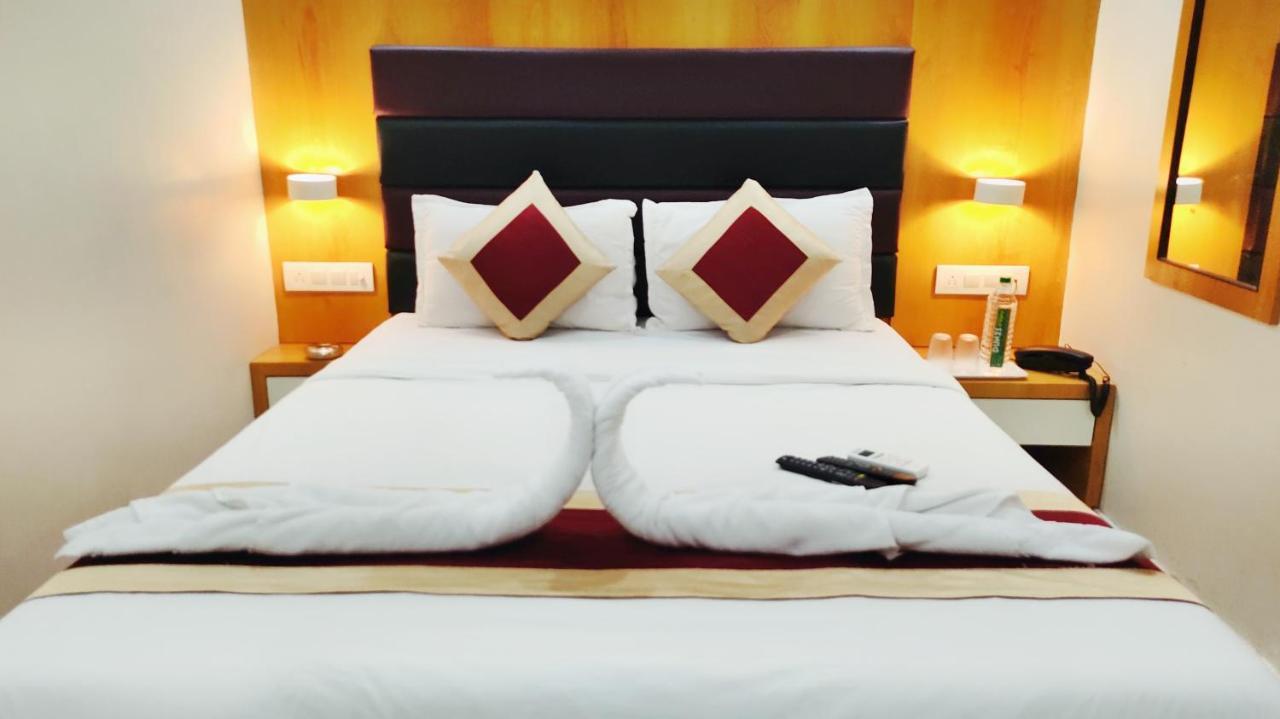 Gateway Suites Mumbai Bagian luar foto