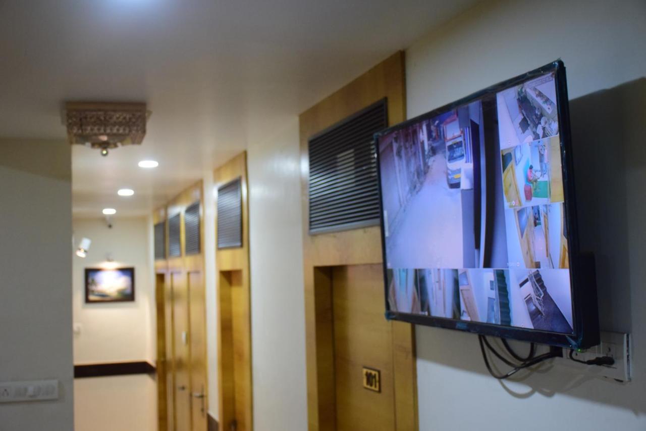 Gateway Suites Mumbai Bagian luar foto